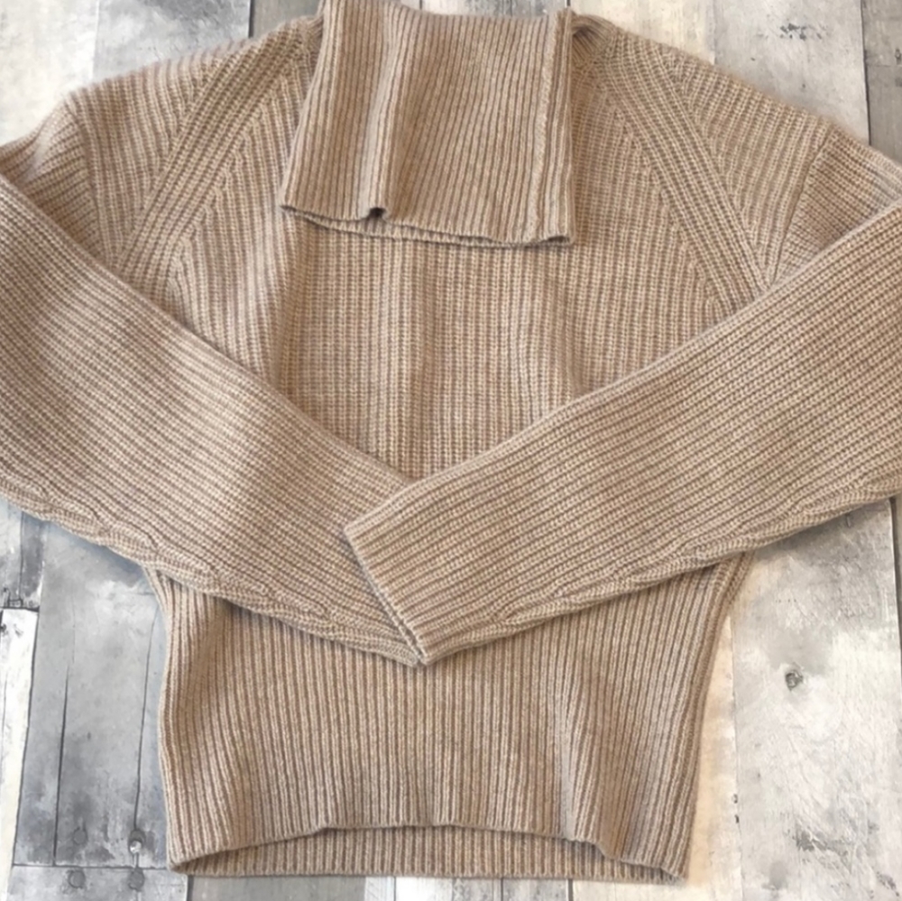 Everlane Cashmere Knit Sweater